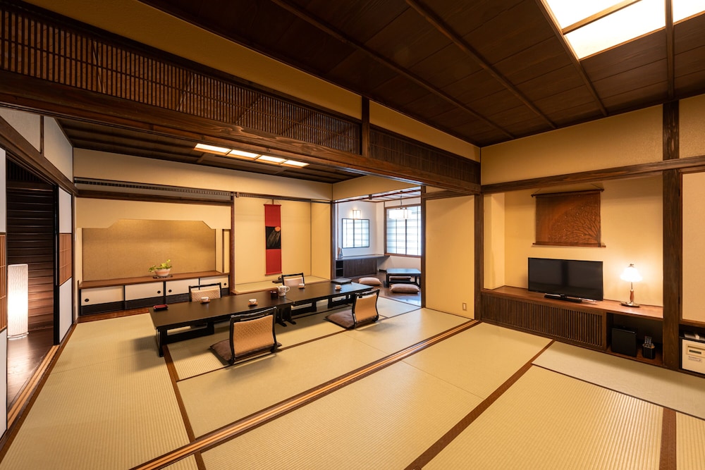 Miyajima Kinsuikan