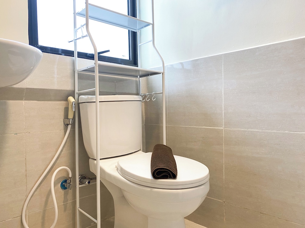 Homey And Warm 2Br At Meikarta Apartment