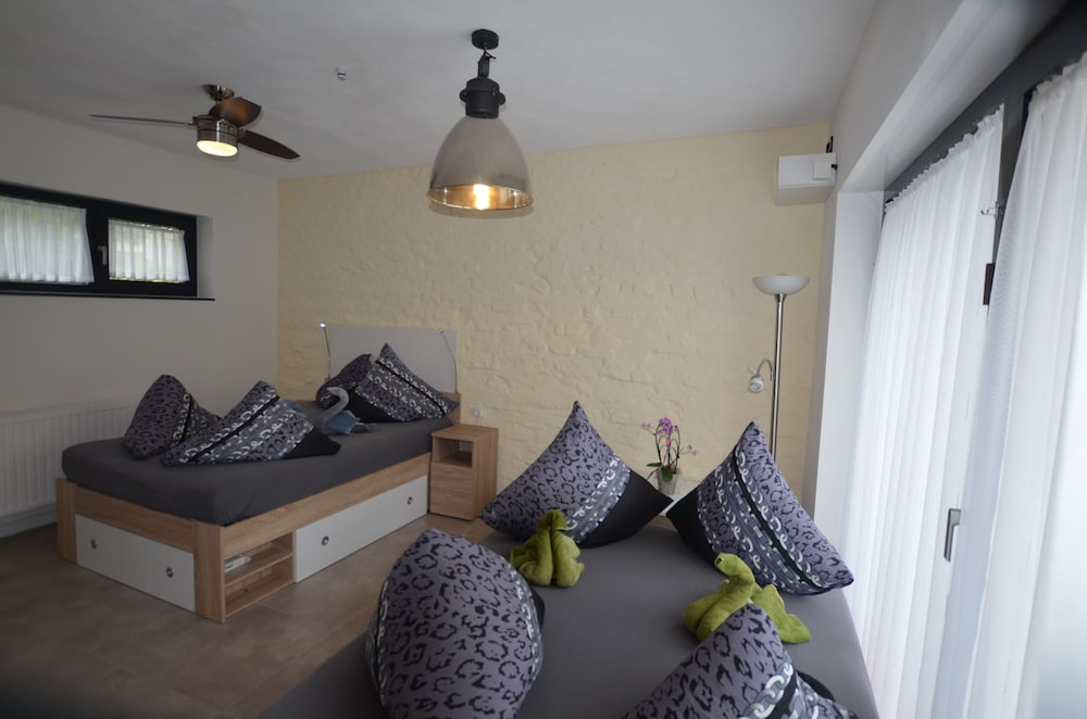 Apartments-Room Leverkusen City