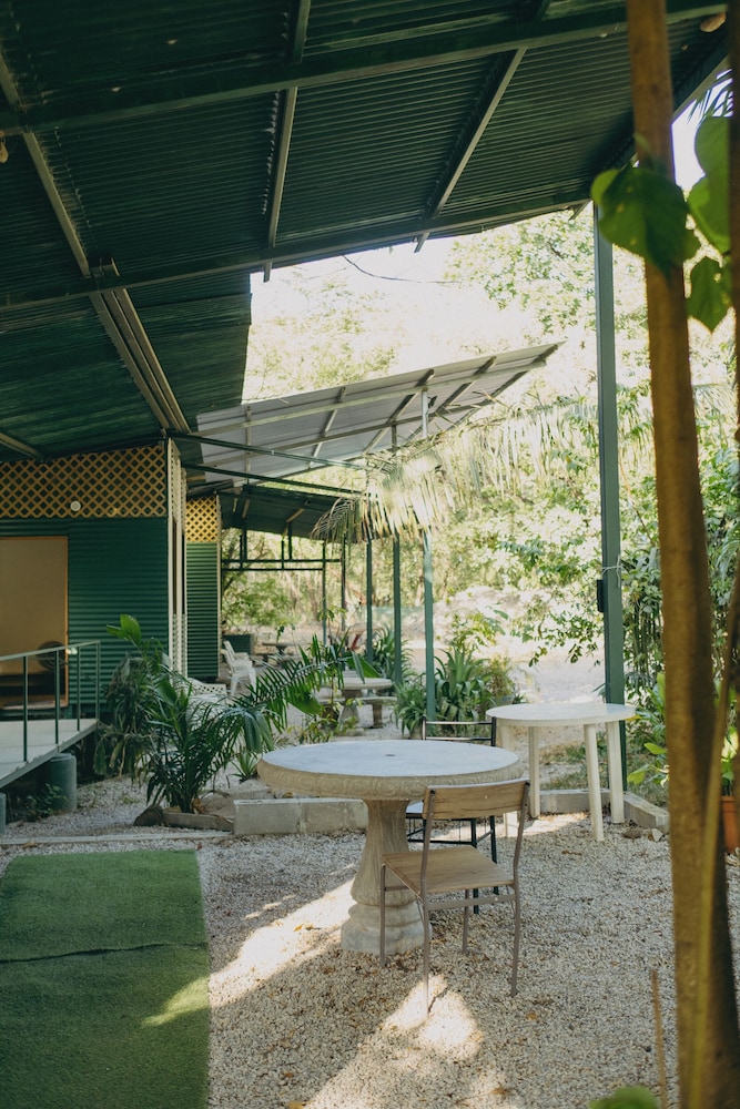 Chilamate Rainforest Beach Retreat