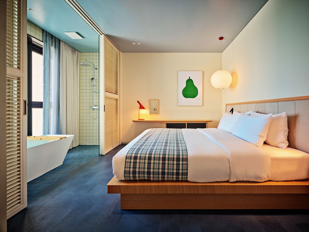 The Coolest Hotel 12