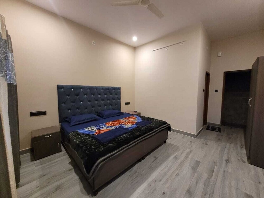 Shivalik View Resort