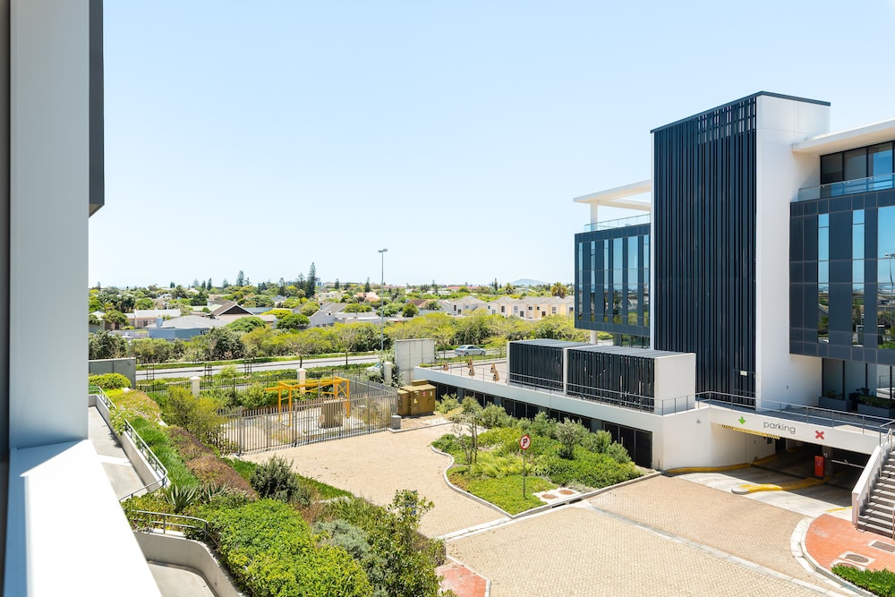 The Axis 109 view 3