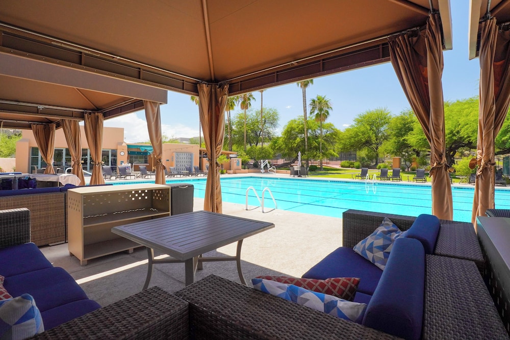 Amazing Desert Views! Tucson Casita on Golf Course