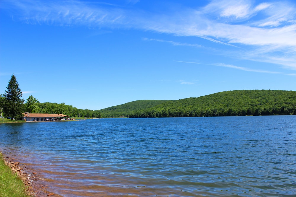 Alpine Lake Resort