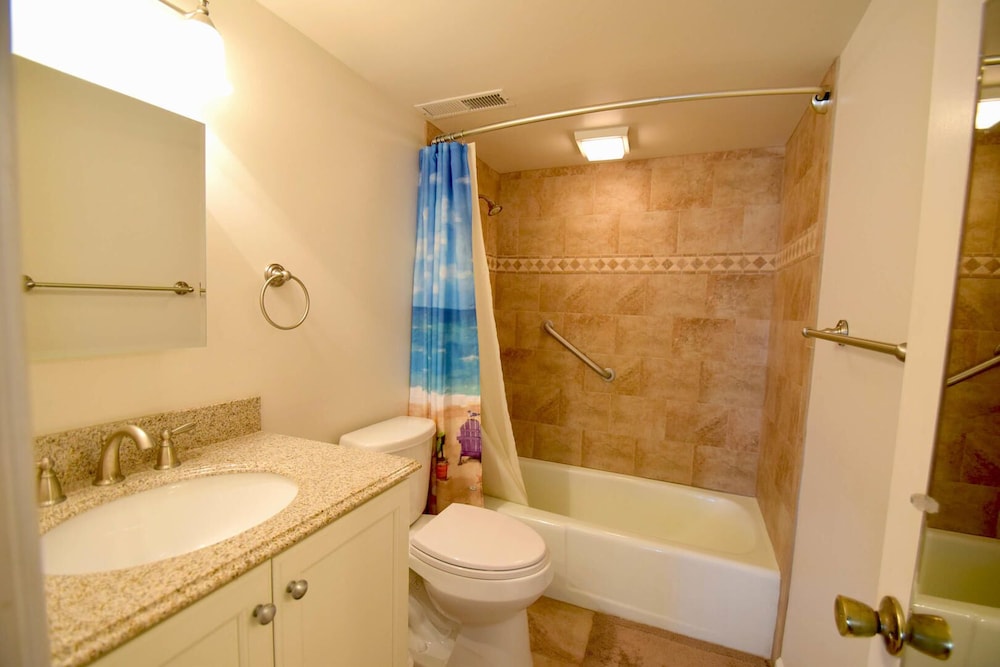 Ocean Hideaway 211