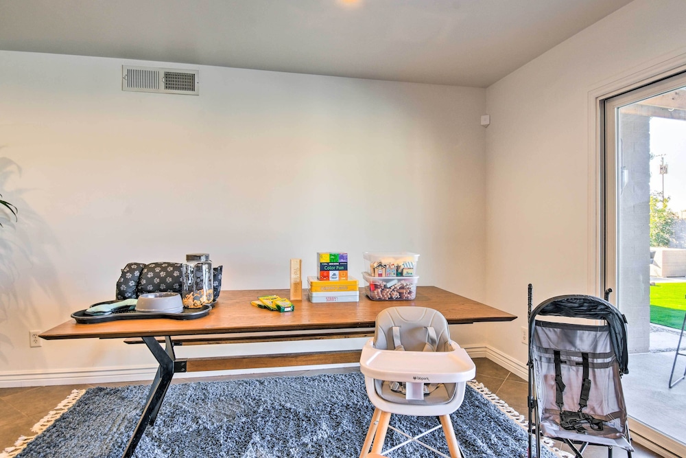 Luxe Scottsdale Retreat w/ Pool & Hot Tub! view 5