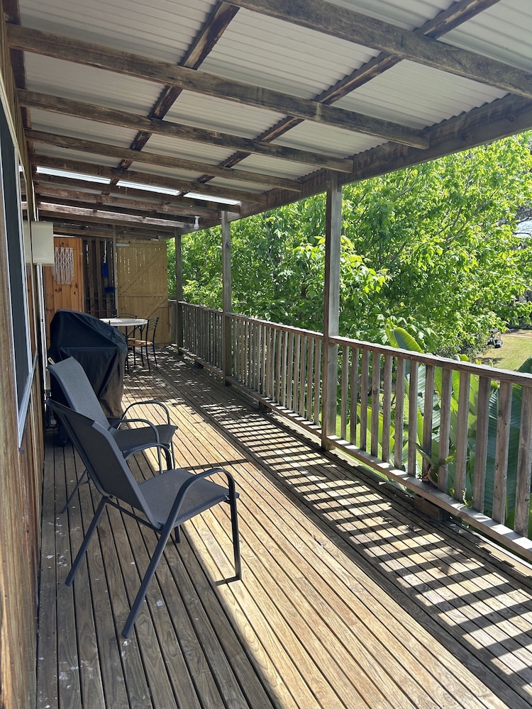 Clifton Beach Lodge