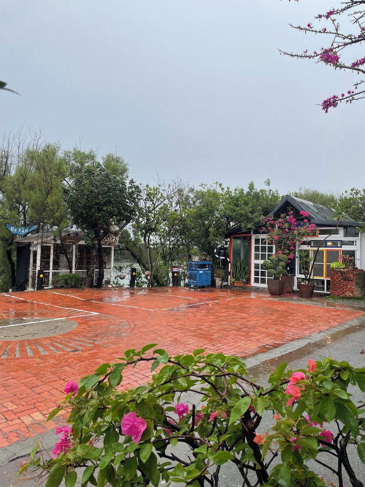 LanJen Villa B&B