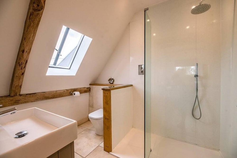 Photo 33
