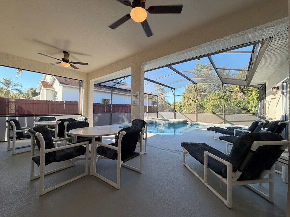 Pool •Spa •Game Rm •10 min Disney-Fun Disney Oasis