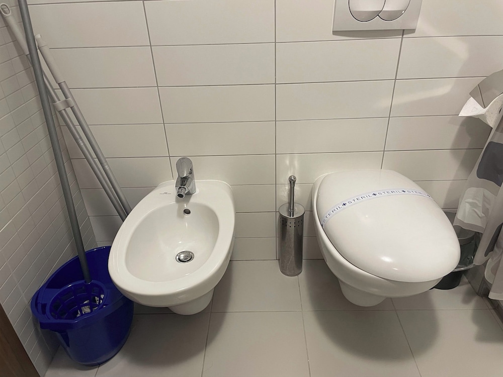 Smart Carrara Apartments
