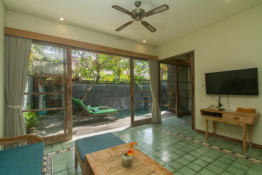 Sari Dana Villas