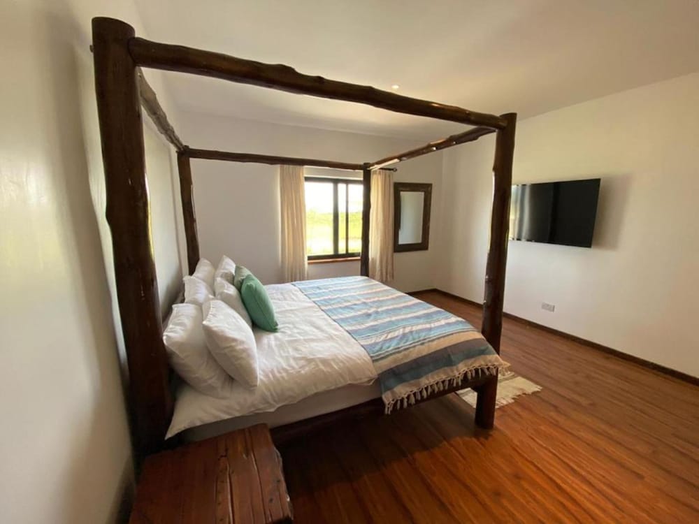 Stay.Plus Nakuru Luxury Villas view 2