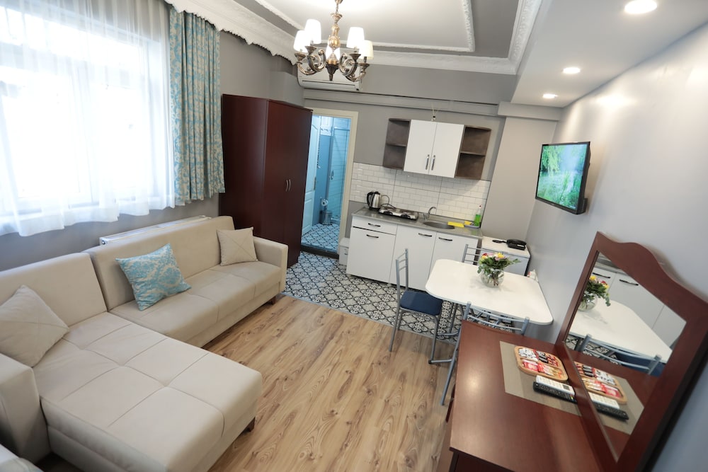 White Pearl Apart - Image 20