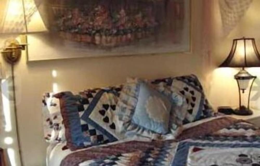Breyhouse B&B Inn view 3