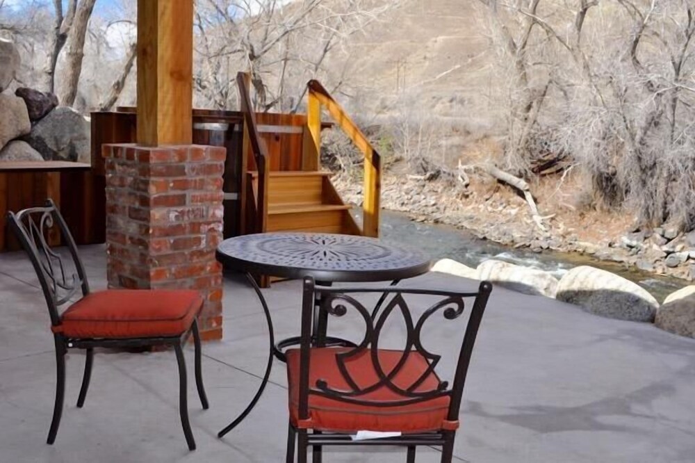 River House Downstream 3 Bedroom Holiday Home By Pinon Vacation Rentals