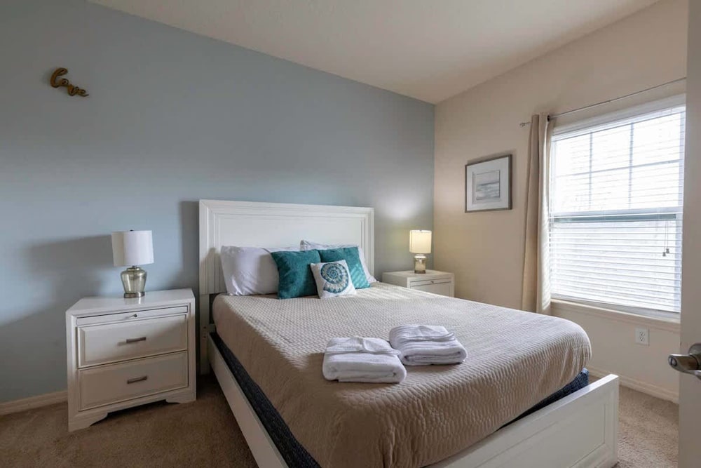 4BR Family Townhouse Steps to Disney