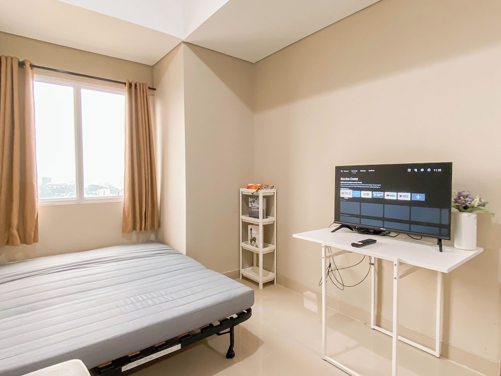 Cream Tone 1Br At Royal Sentul Park Apartment