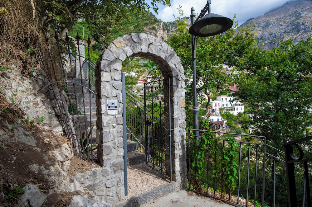 Villa In Positano With Luxury Spa & Amazing View