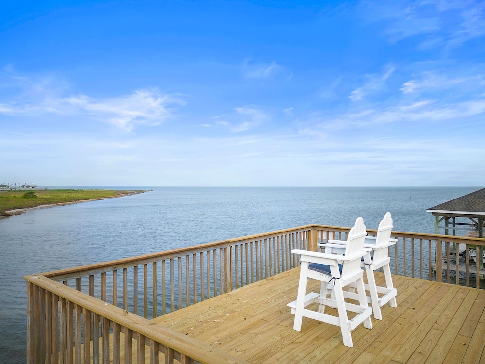 Bay Vista by Ryson Vacation Rentals