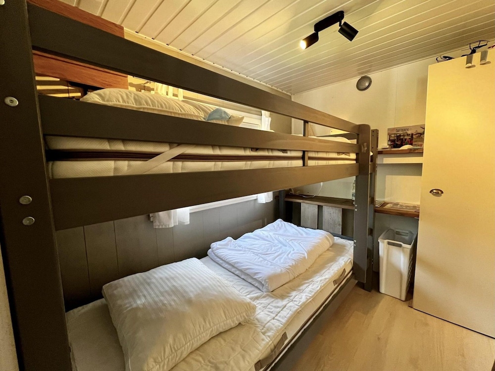 Chalet for Four Guests Near Beach