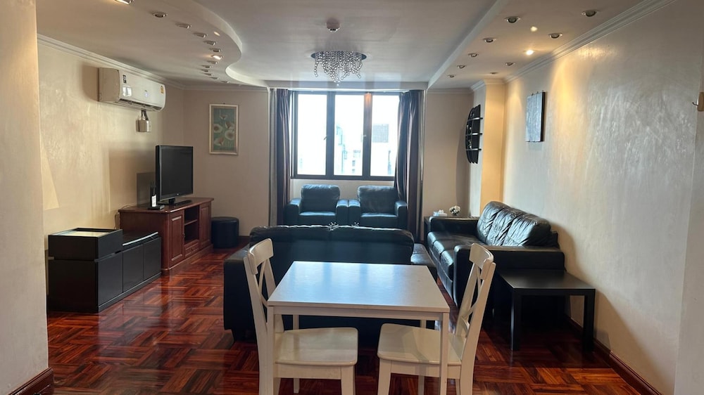 Omni Tower Sukhumvit Nana - Direct
