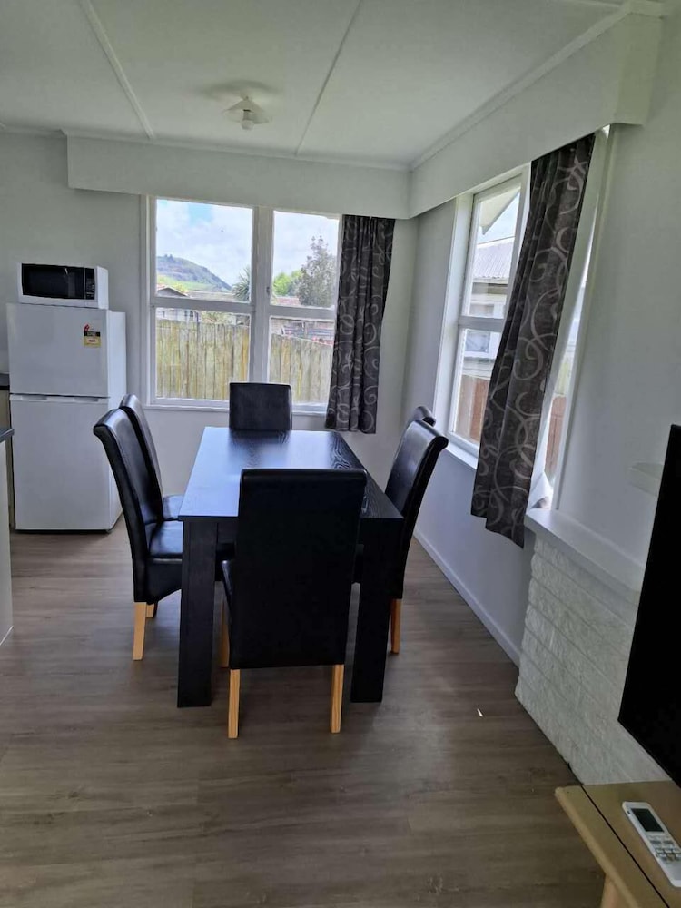 3 Bedroom House A 3 Frank St