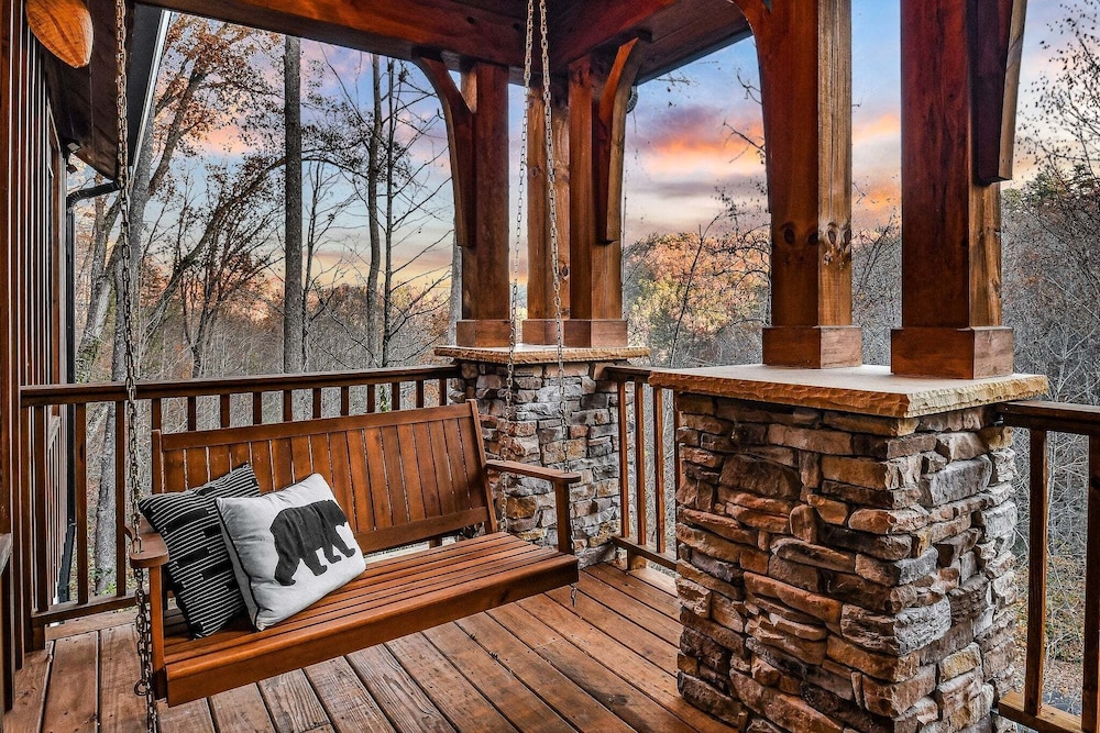 Pearl's Mountain Retreat 3 Bedroom Cabin
