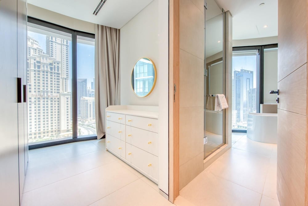 Luxury Sea View 3BR Maid Apt at the Address JBR