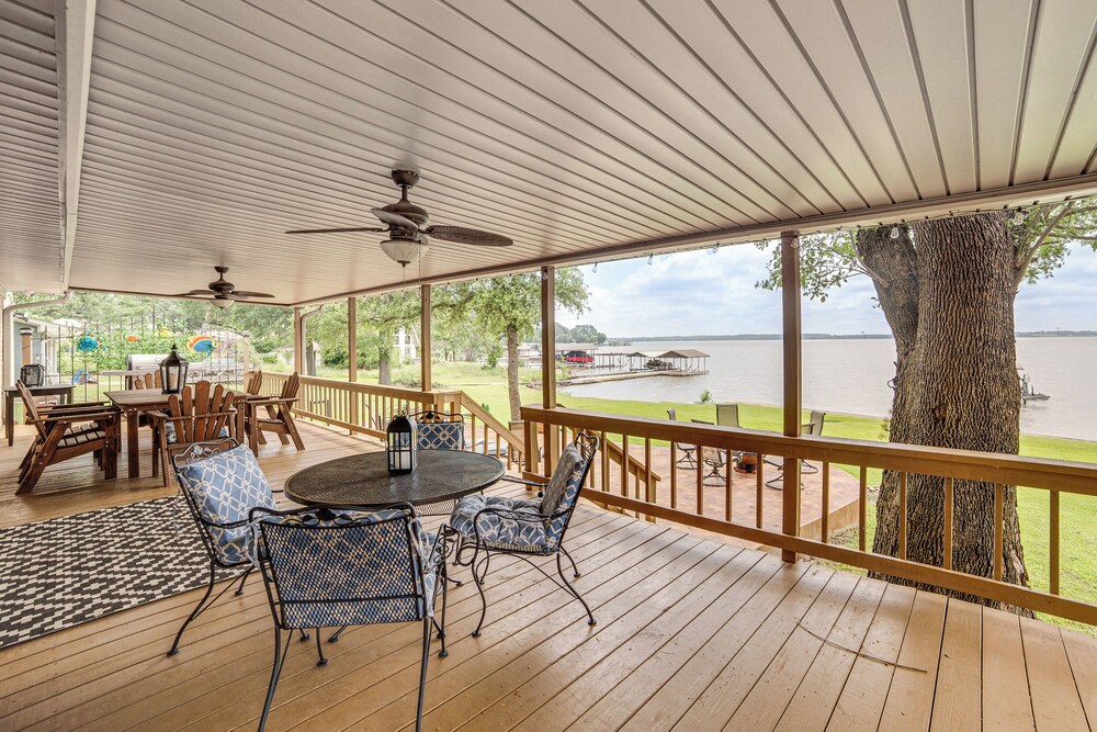 Waterfront Retreat w/ Dock on Cedar Creek Lake!