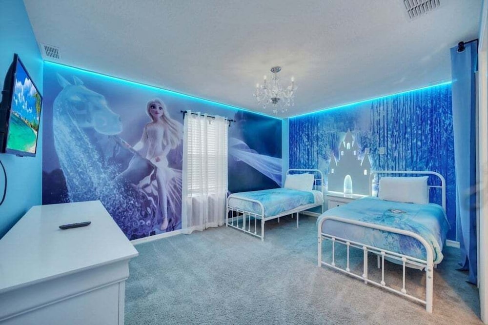 Luxury Home In Resort With Pool, Spa Florider! 7 Bedroom Villa