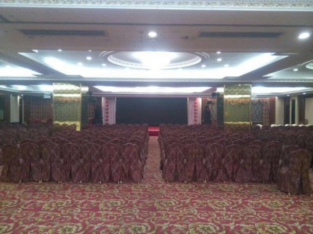 Baoyue Hotel