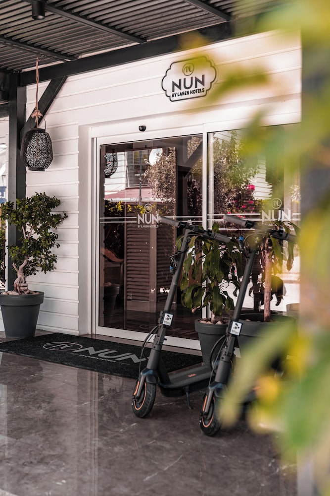 Nun By Laren Hotels - Image 49