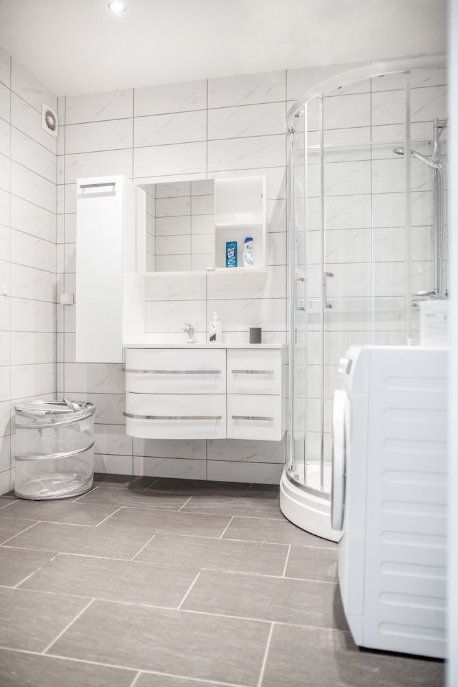 Alesund Vacations - Aalesund Apartments - City Center - Property Image 8
