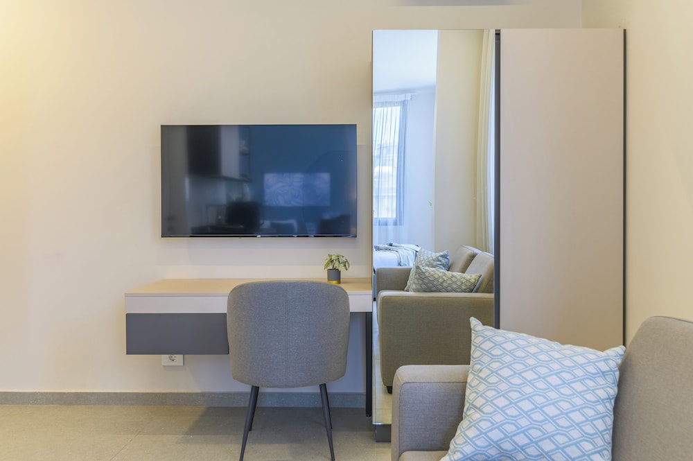 CityZen - Boutique Studios in Achrafieh