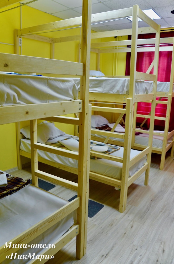 Hotel Lana - Hostel