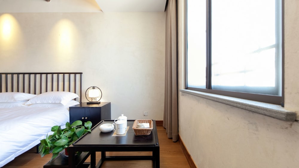 Floral Hotel Wuzhen Ziyemusu view 3