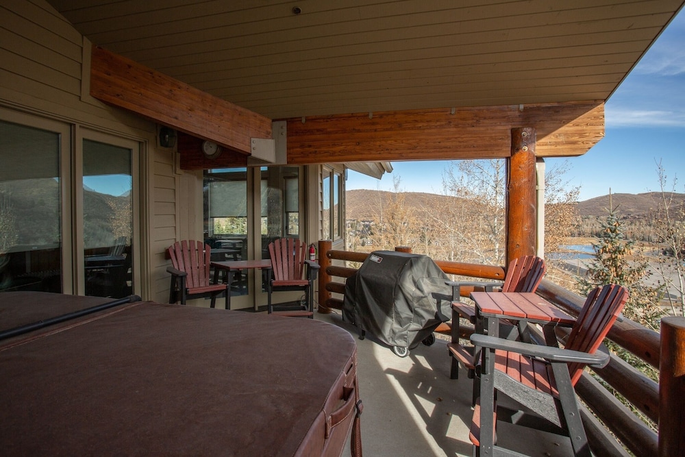 Trail's End Lodge at Deer Valley Resort - Three Bedroom Residence with Spa #506 3 Condo