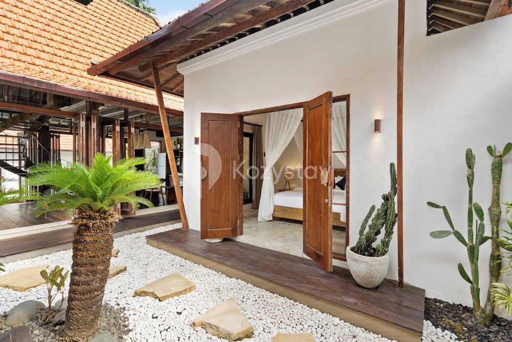Dewandaru Villa by Kozystay - Canggu