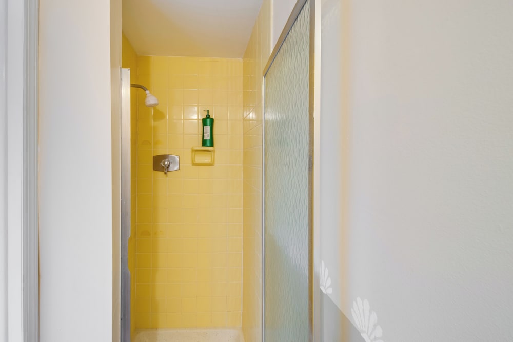 Walk to Brigantine Beach: Condo w/ Furnished Patio