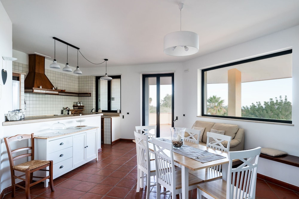 Villa Polignano con Piscina by Wonderful Italy