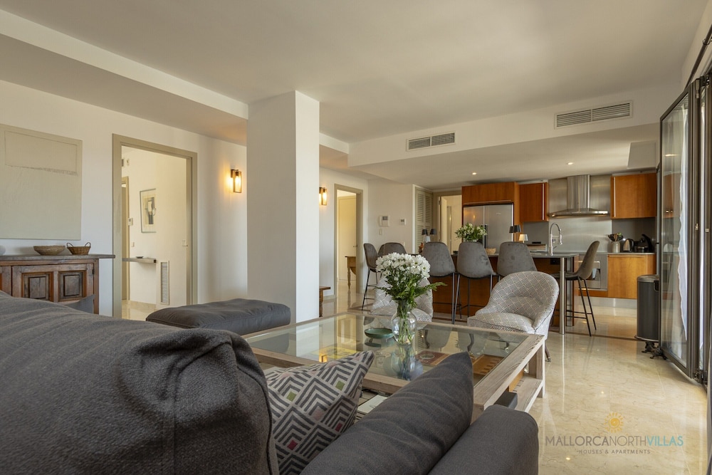 Apartment in Pollensa Near Sandy Beach