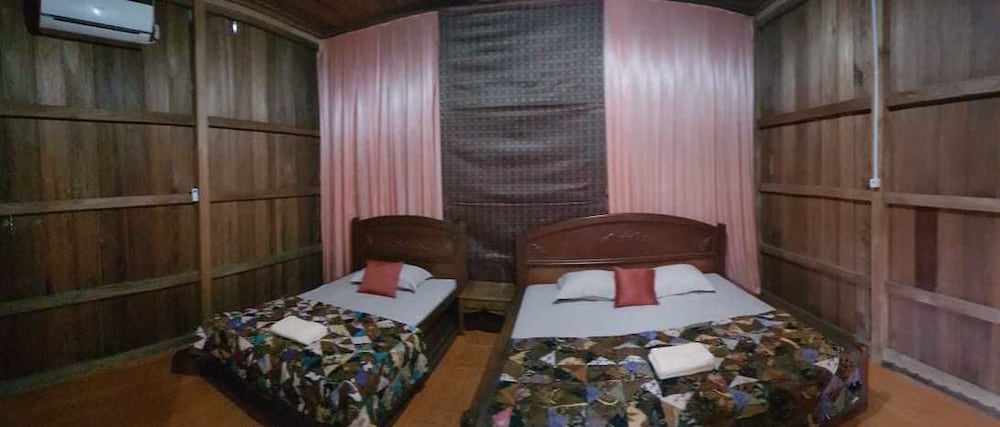 T-Rooms Homestay Bandara view 2