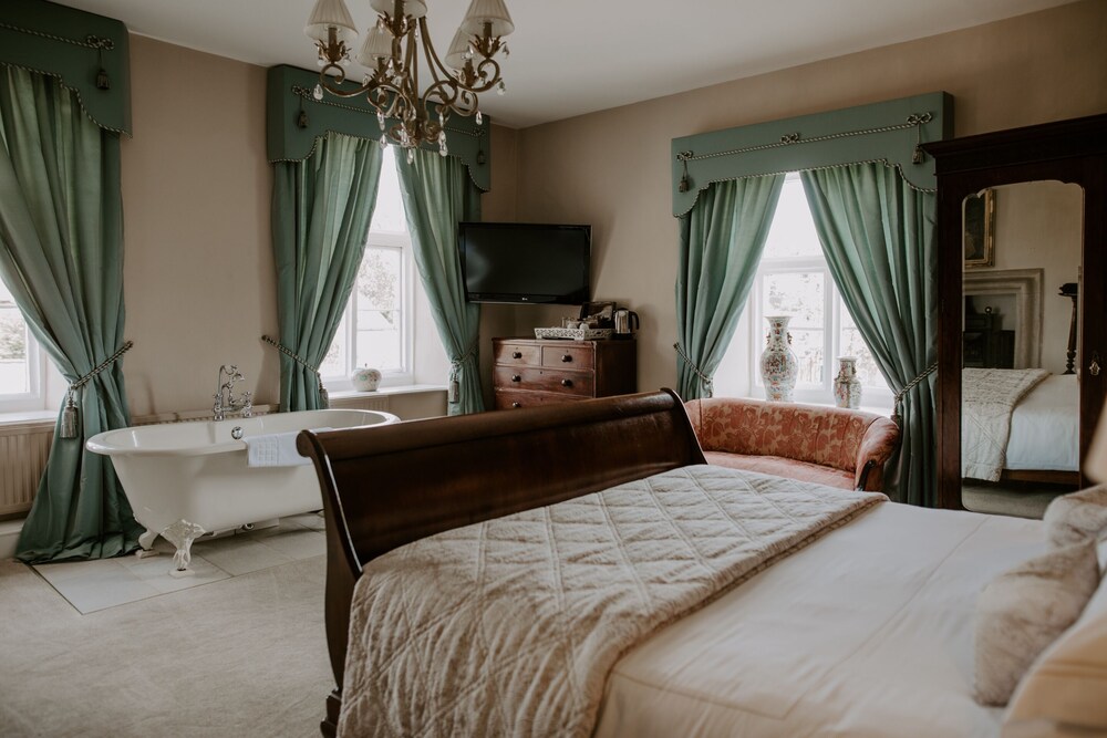 Allington Manor