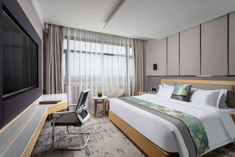 Hangzhou Vacations - Microtel by Wyndham Hangzhou - Property Image 6