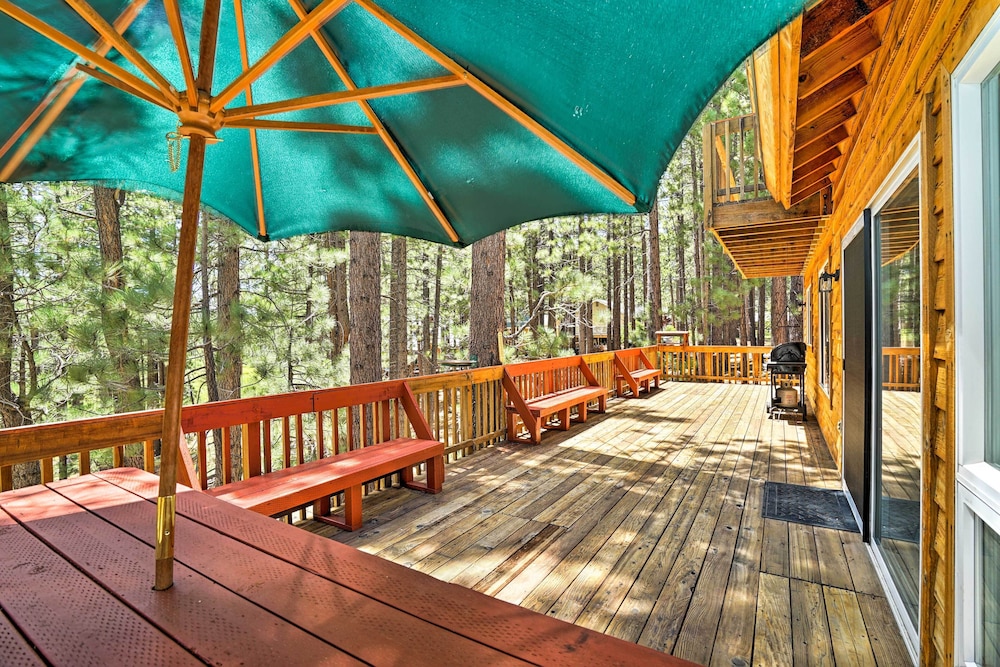 Lake Tahoe Vacations - South Lake Tahoe Home w/ Deck: 4 Mi to Heavenly! - Property Image 5