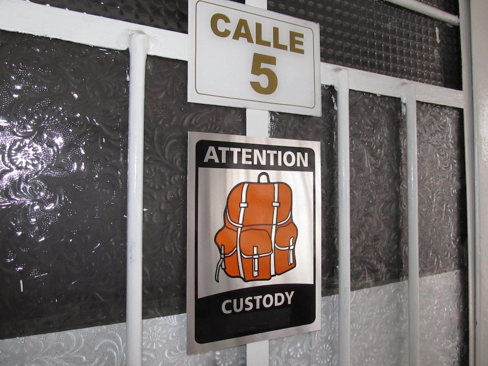 HOSPEDERIA Calle 5