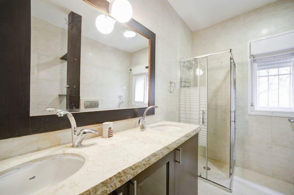Tel-Aviving Apartments