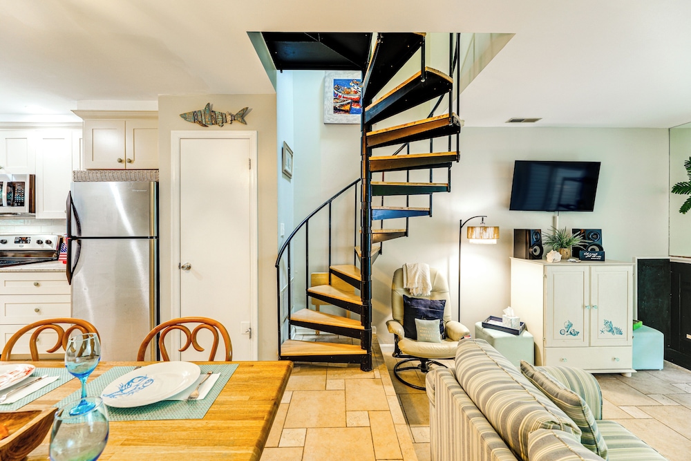 ~ 1 Block to Bethany Beach, Retreat w/ Pool Access